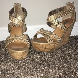 Gold Bling Wedges